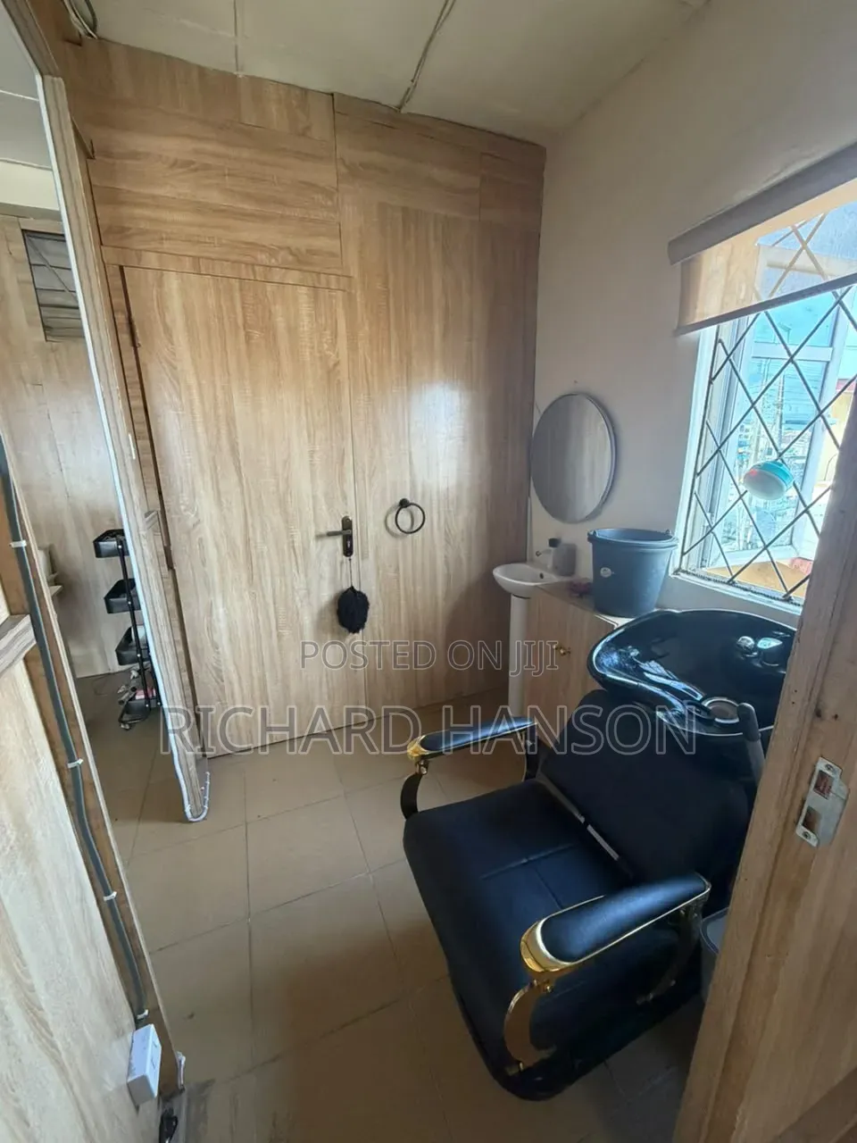 Shop Facing Express 2.5m Sangotedo AJAH