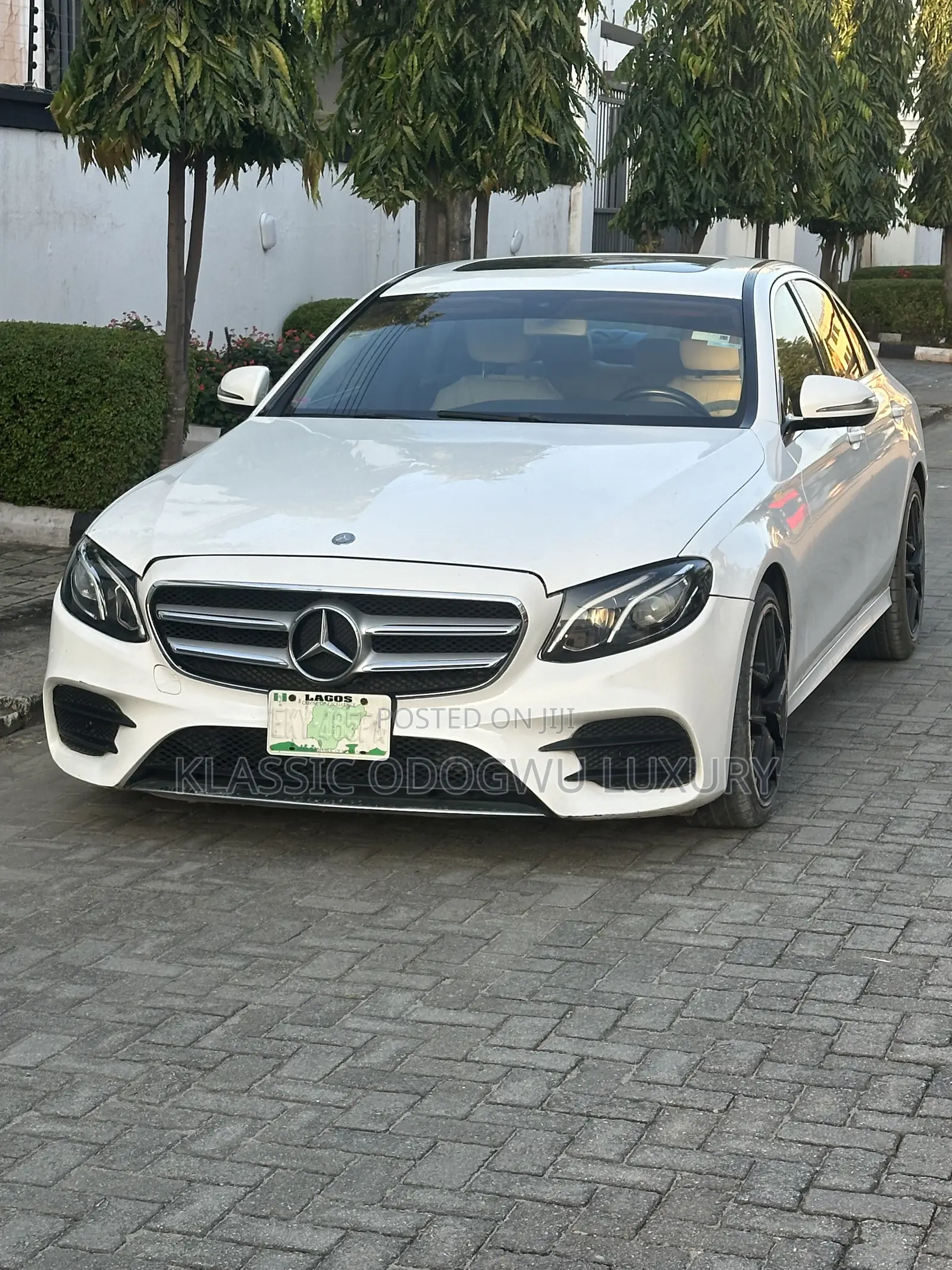 Mercedes-Benz E300 4Matic AWD Sedan (2.0L 4cyl 9A) 2017 White