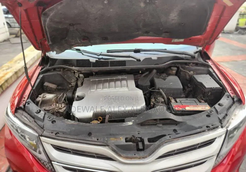 Toyota Venza 2011 Red