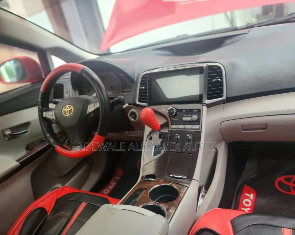 Toyota Venza 2011 Red