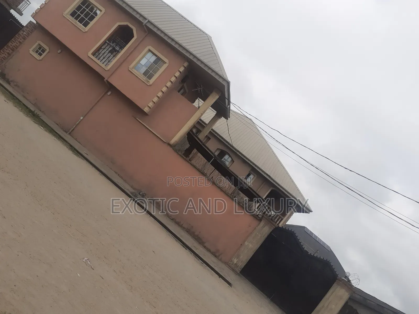 Studio Apartment in Fadeyi for rent