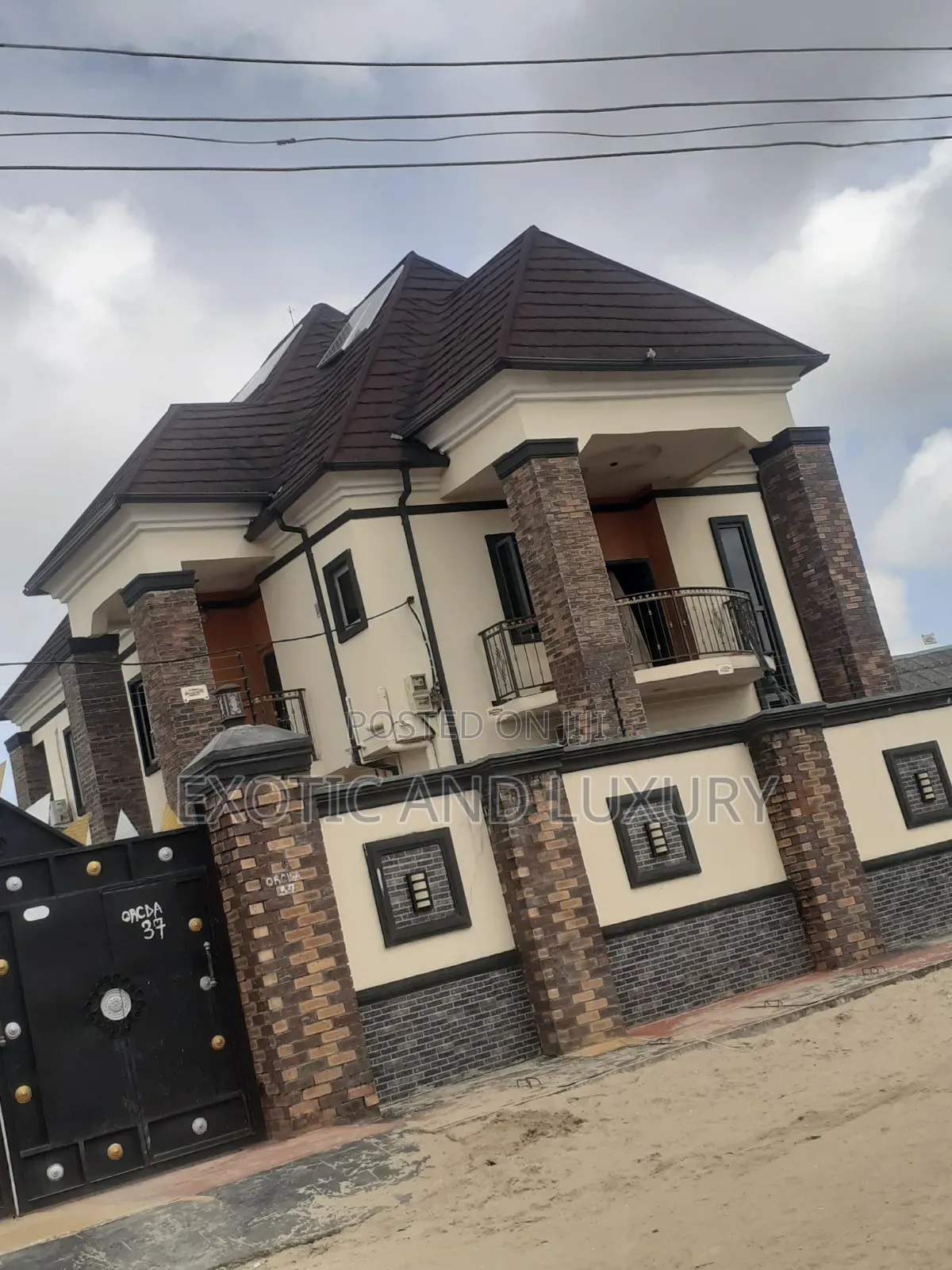 2bdrm Block of Flats in Sabo, Alagomeji for rent