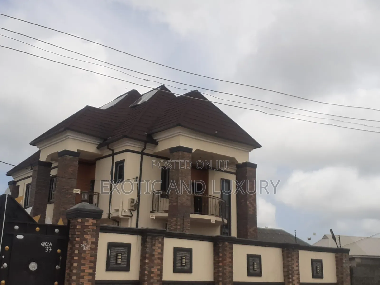 2bdrm Block of Flats in Sabo, Alagomeji for rent