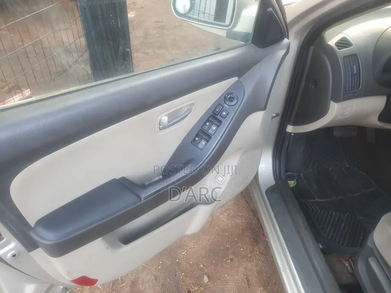 Hyundai Elantra 2007 Gold