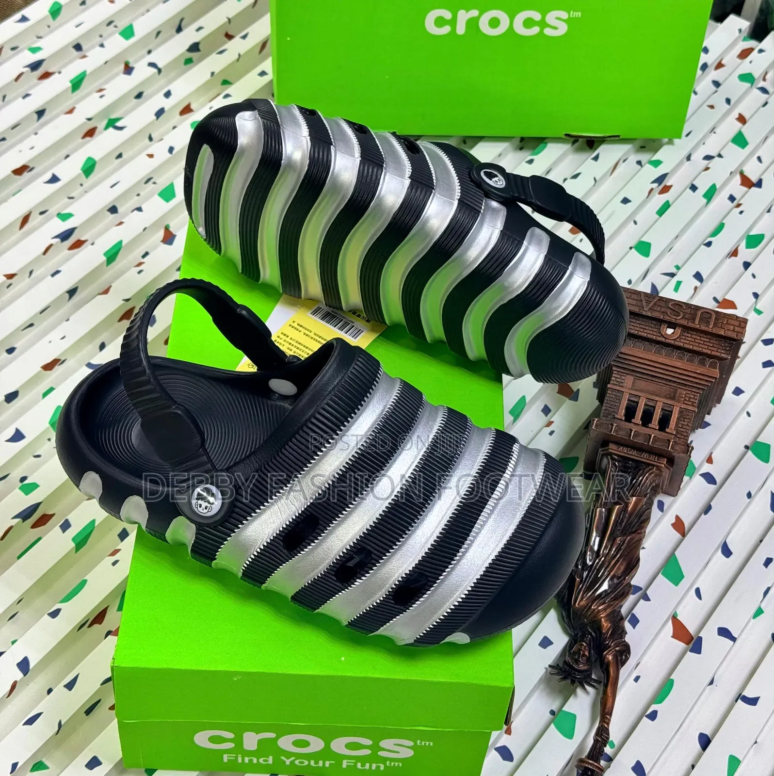 Top (Quality Crocs)