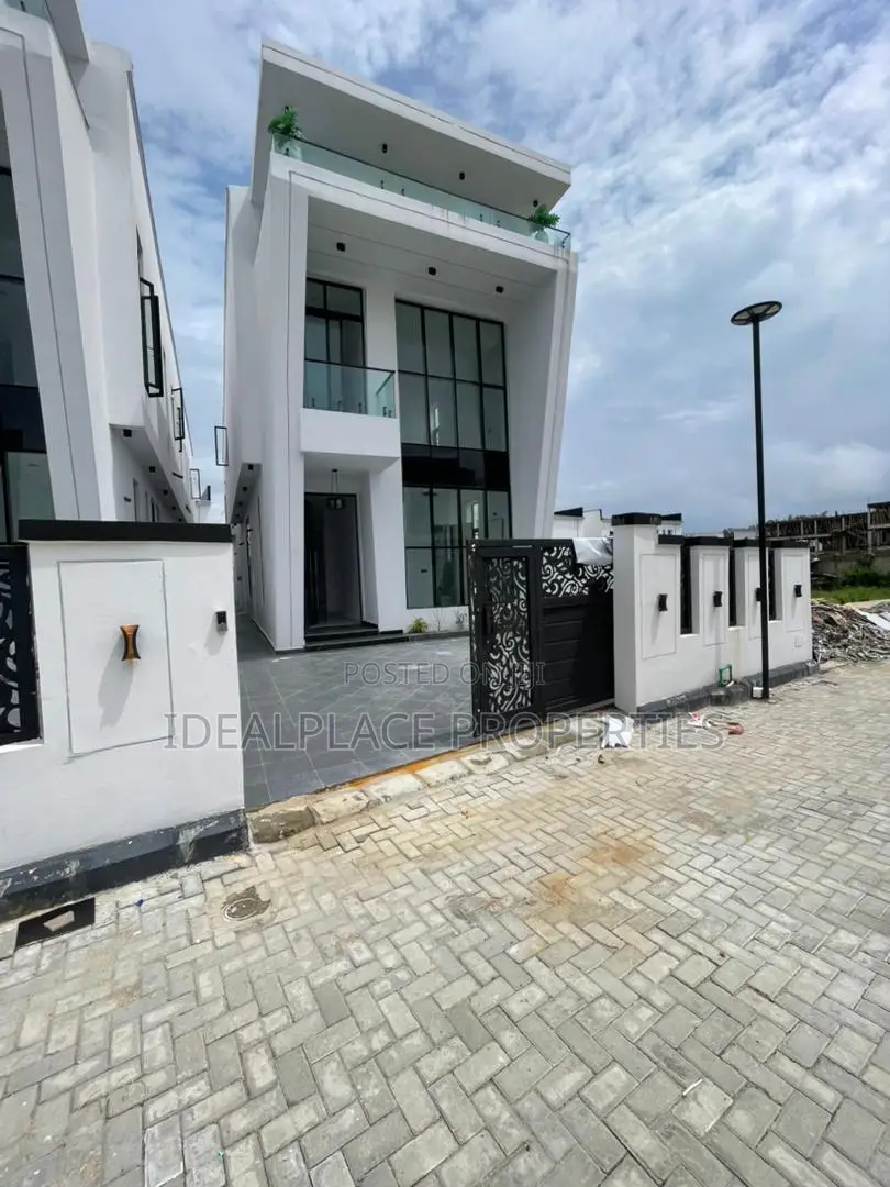 4bdrm Duplex in Lekki for sale