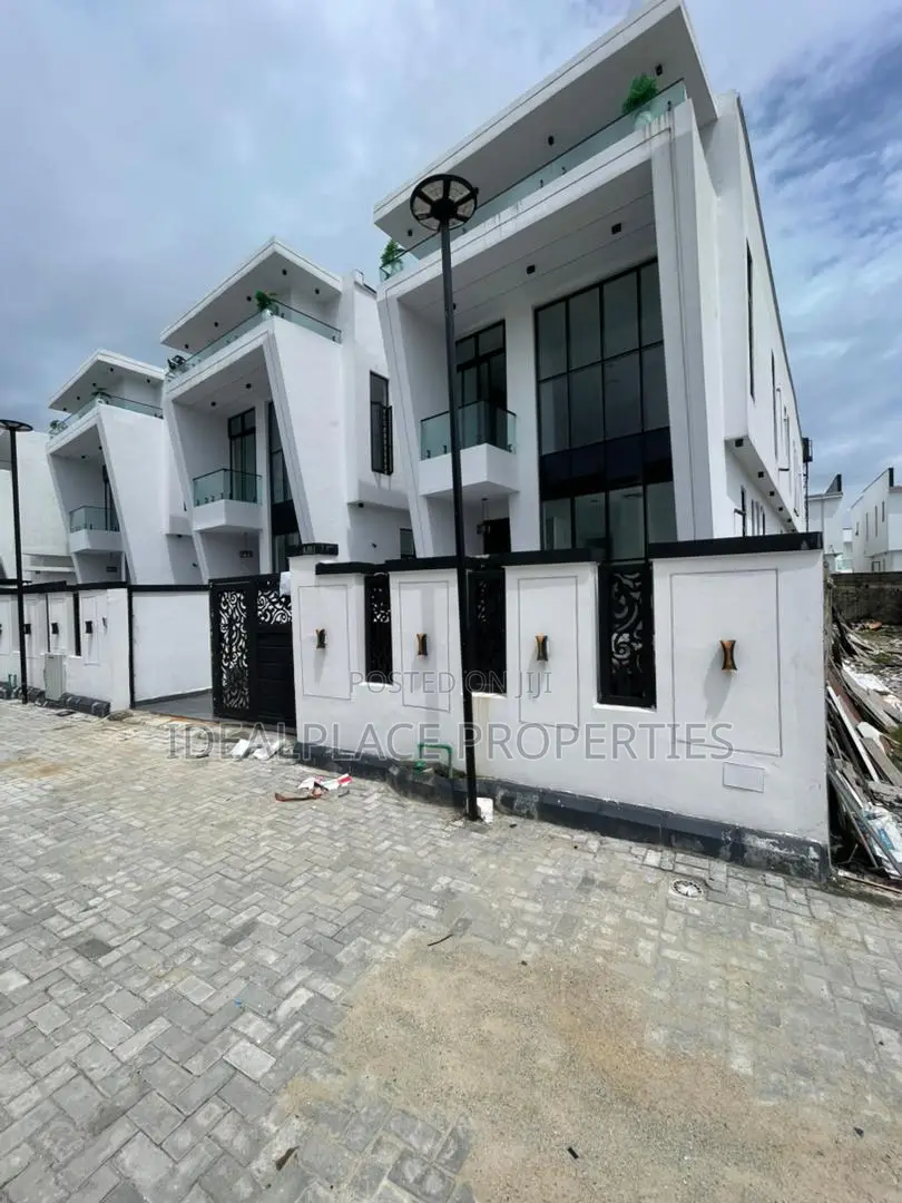 4bdrm Duplex in Lekki for sale