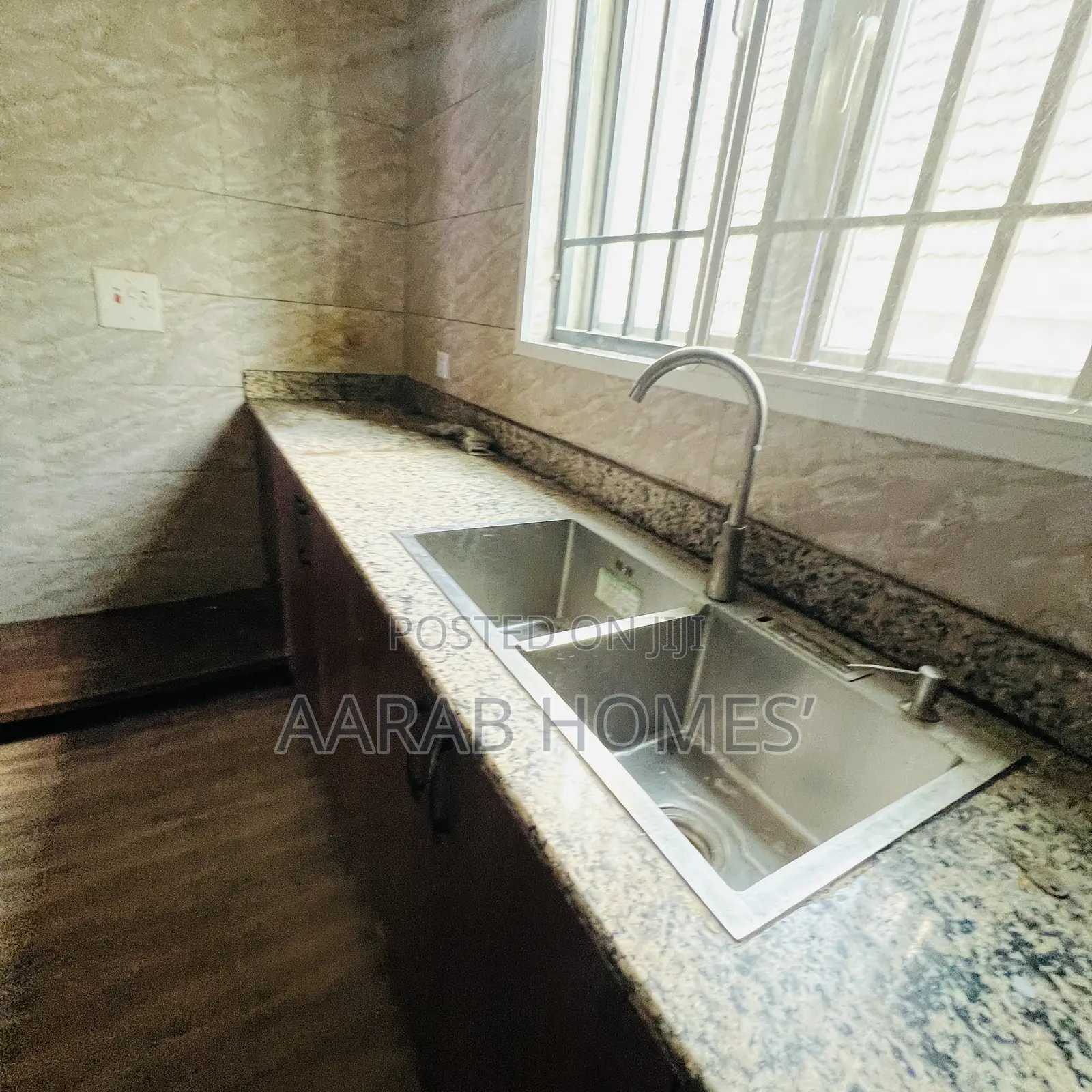 4bdrm Block of Flats in Gwarinpa for rent
