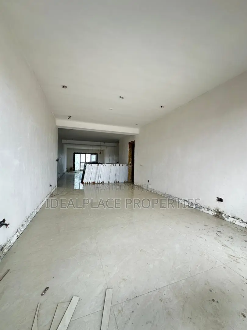 4bdrm Penthouse in Victoria Island for sale