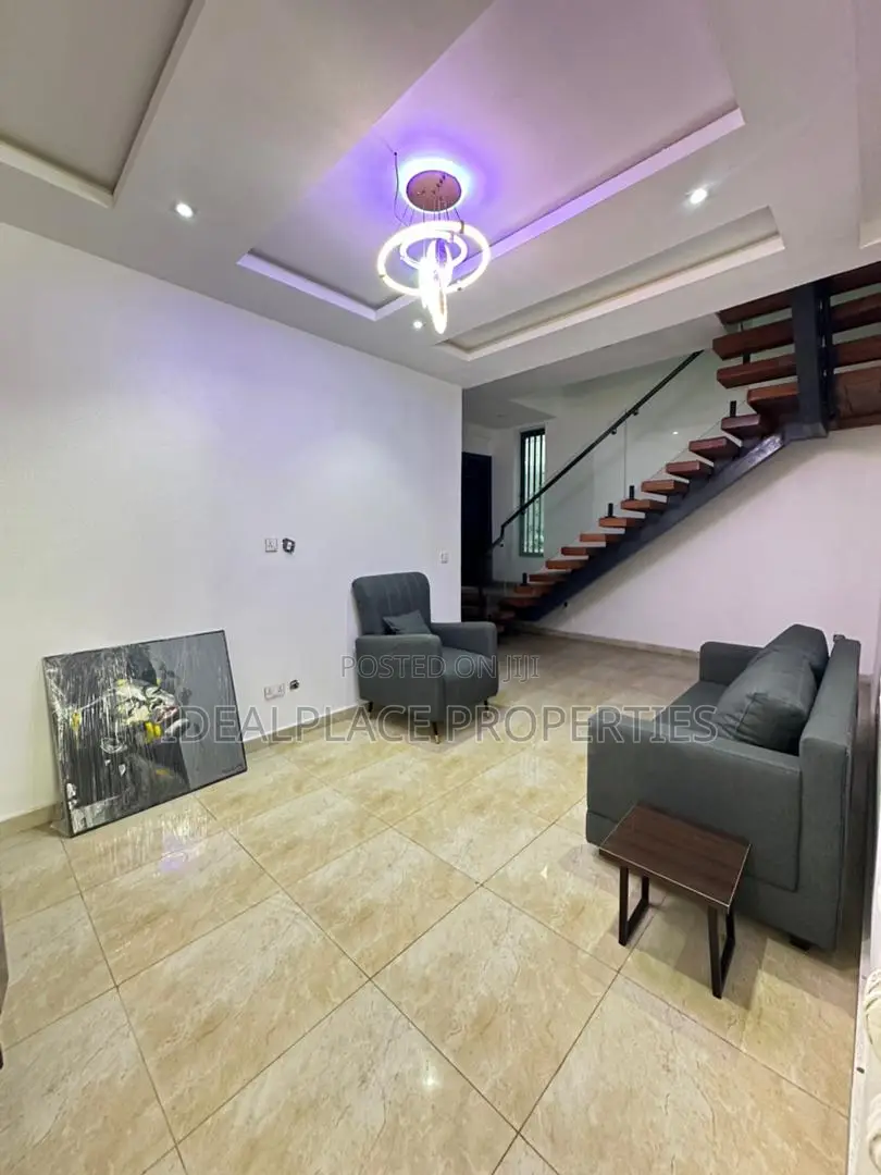 5bdrm Duplex in Lekki for sale