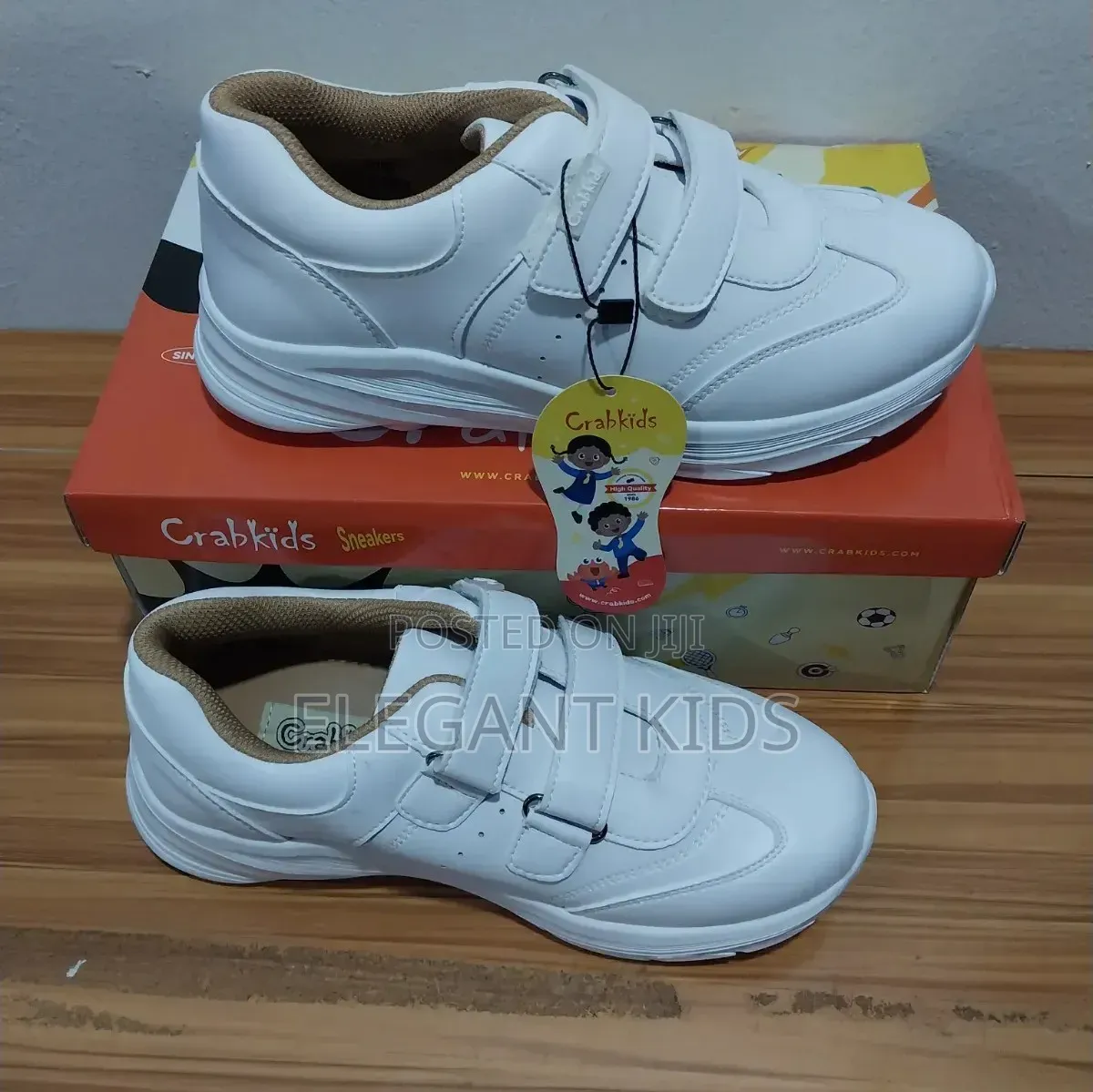White Canvas for Sports and Leisure