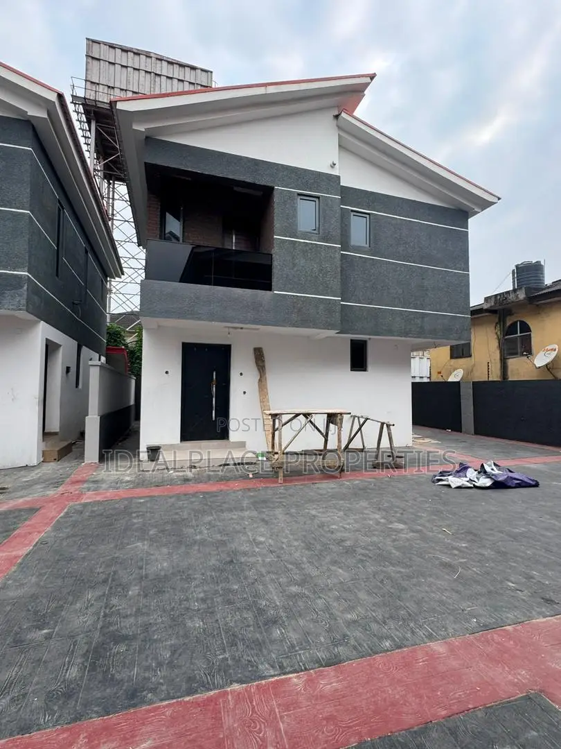 4bdrm Duplex in Surulere for sale