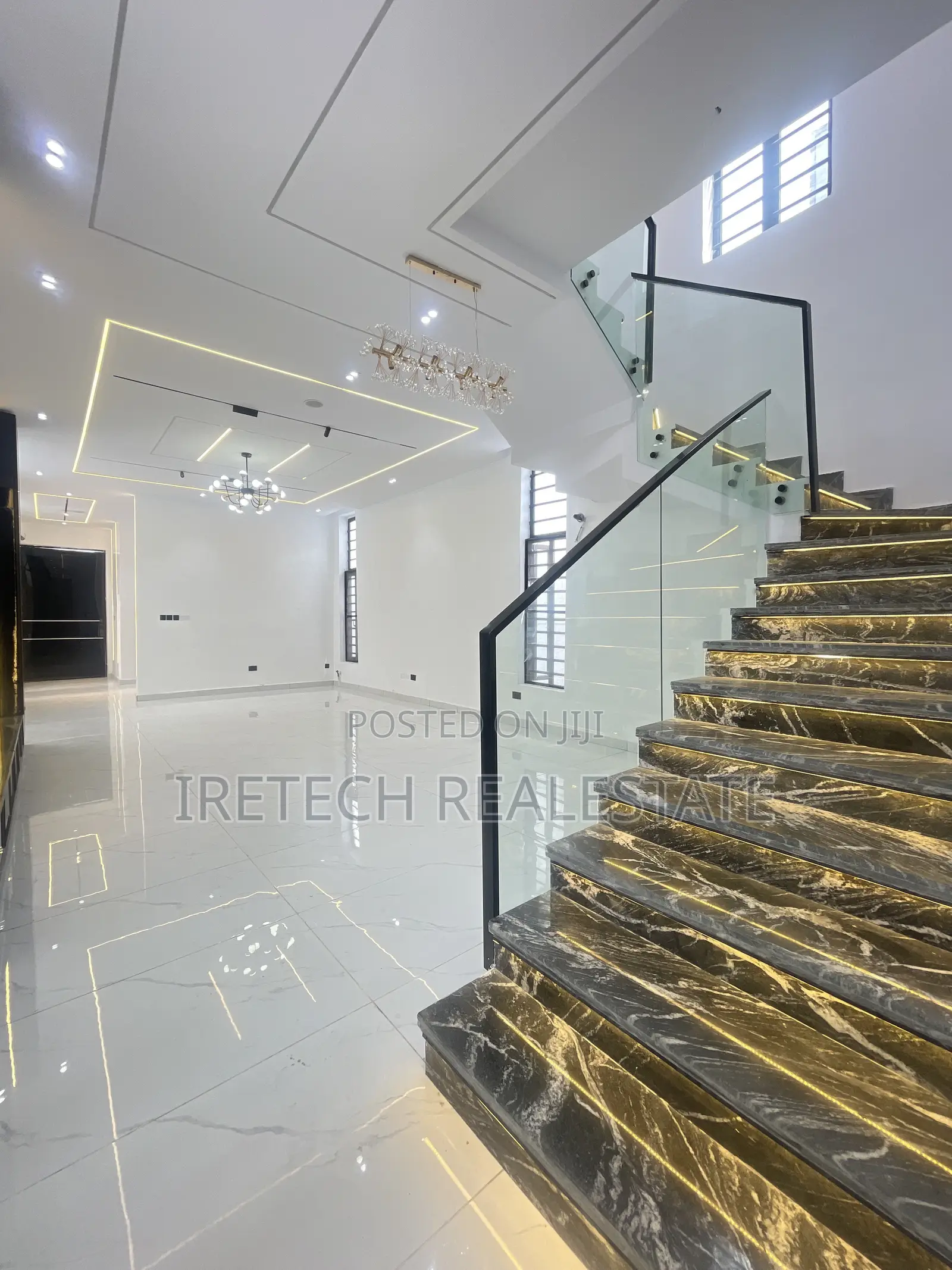5bdrm Duplex in In A Gated Estate, Off Lekki-Epe Expressway for sale