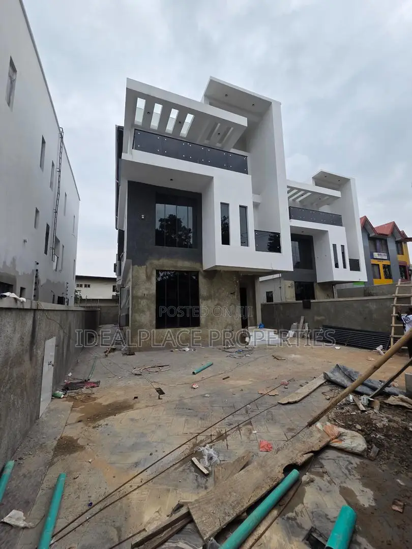 5bdrm Duplex in Adeniyi Jones for sale