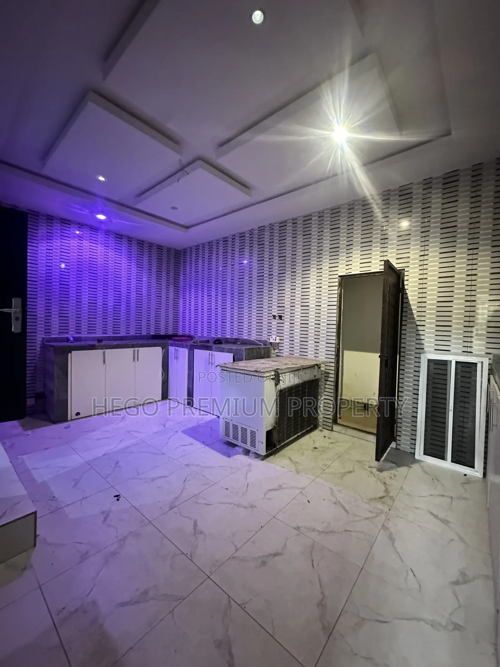 5bdrm Duplex in Zoin Estate, Obio-Akpor for sale