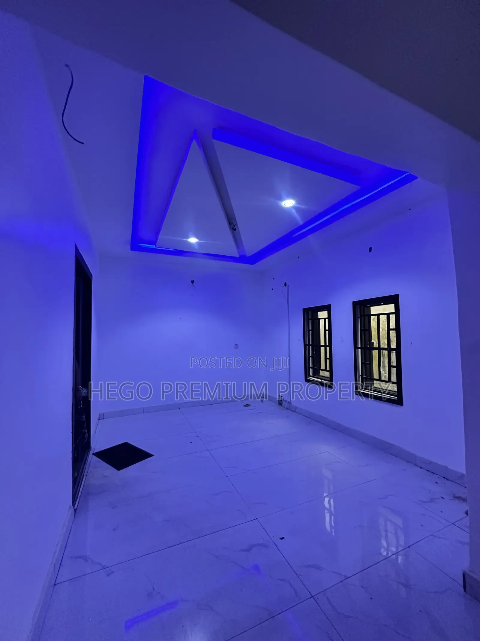 5bdrm Duplex in Zoin Estate, Obio-Akpor for sale