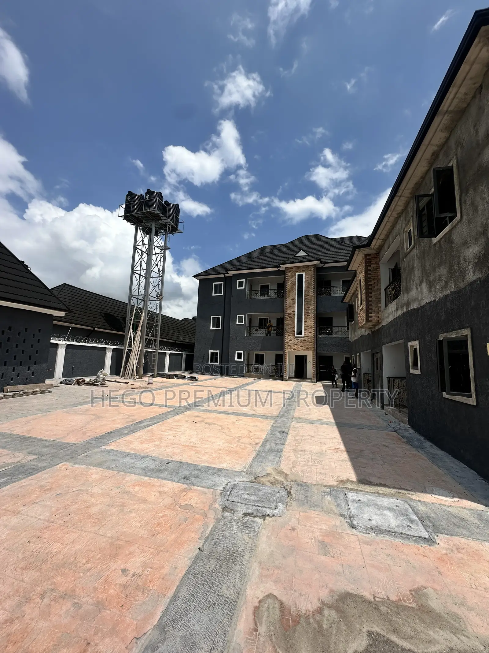 2bdrm Block of Flats in Japhta Favour Estate, Obio-Akpor for rent