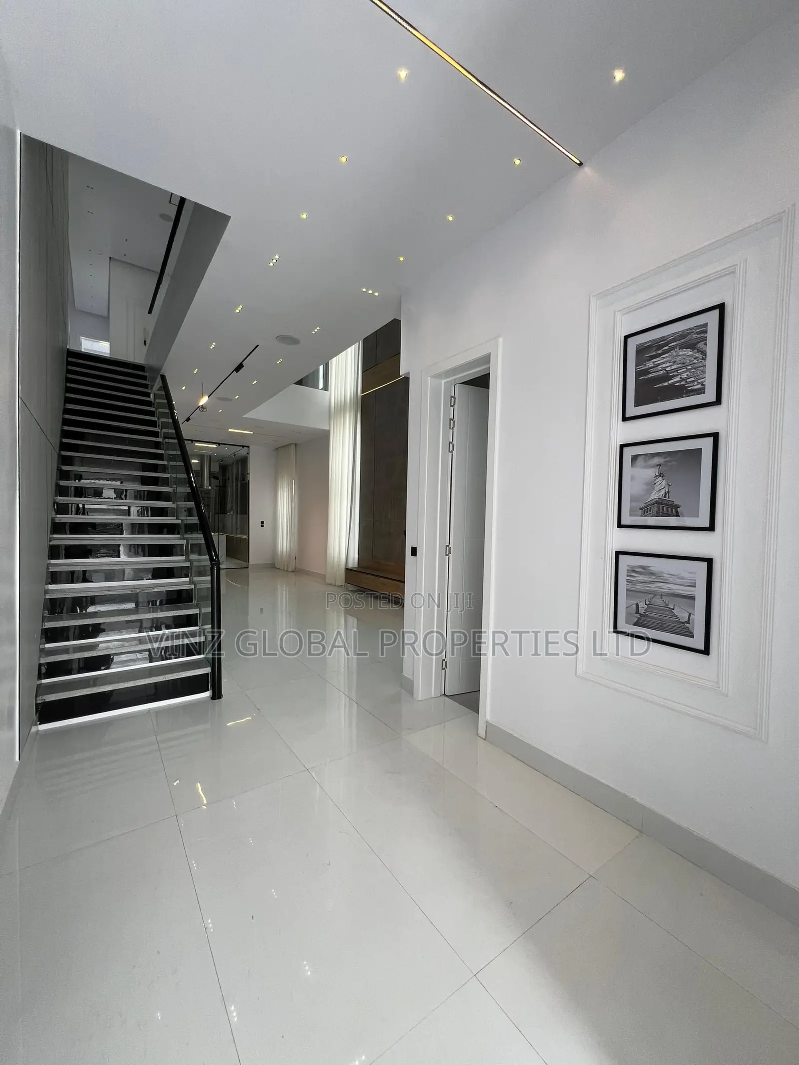 5bdrm Duplex in Lekki for sale