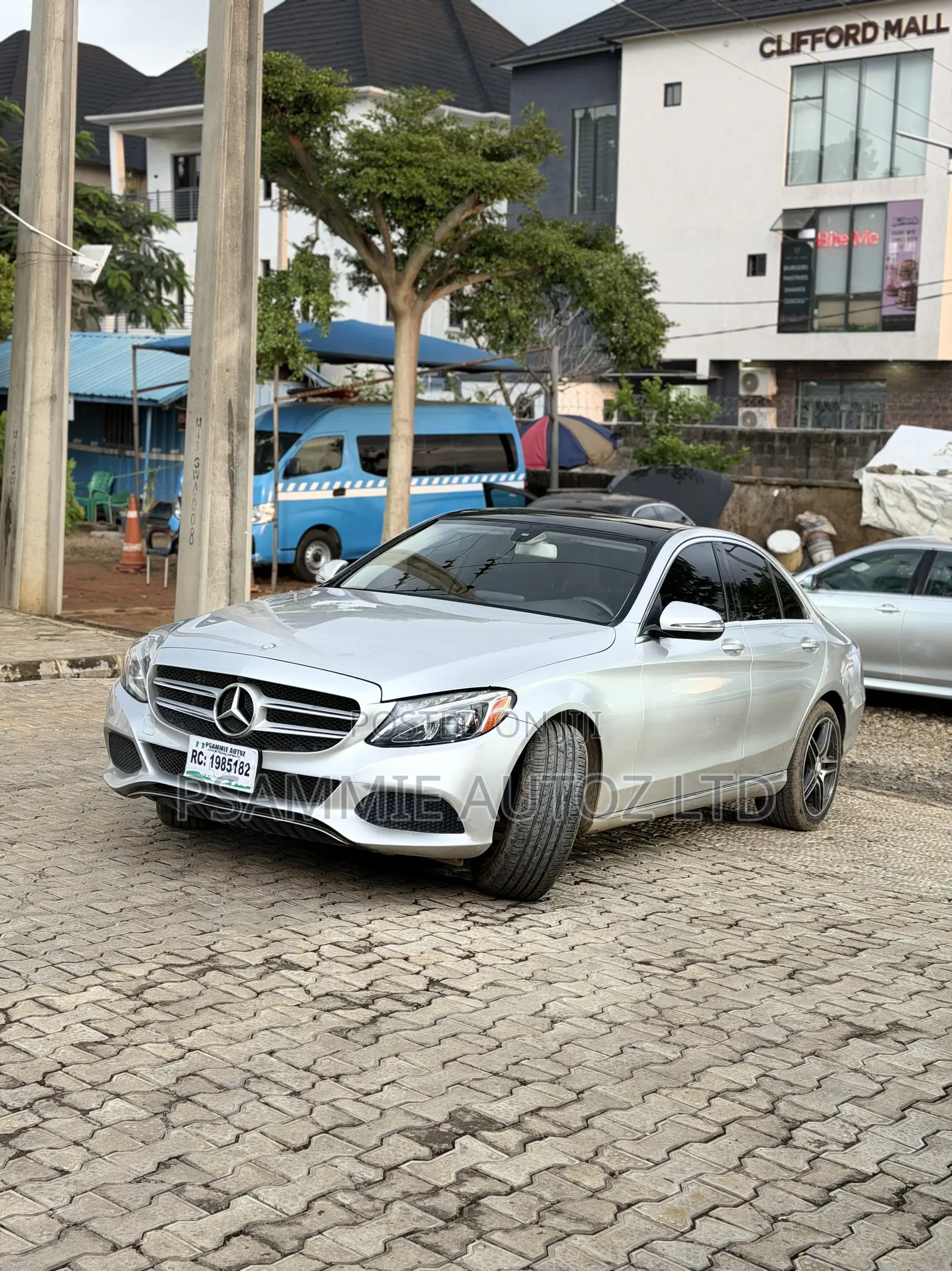 Mercedes-Benz C300 2016 Silver