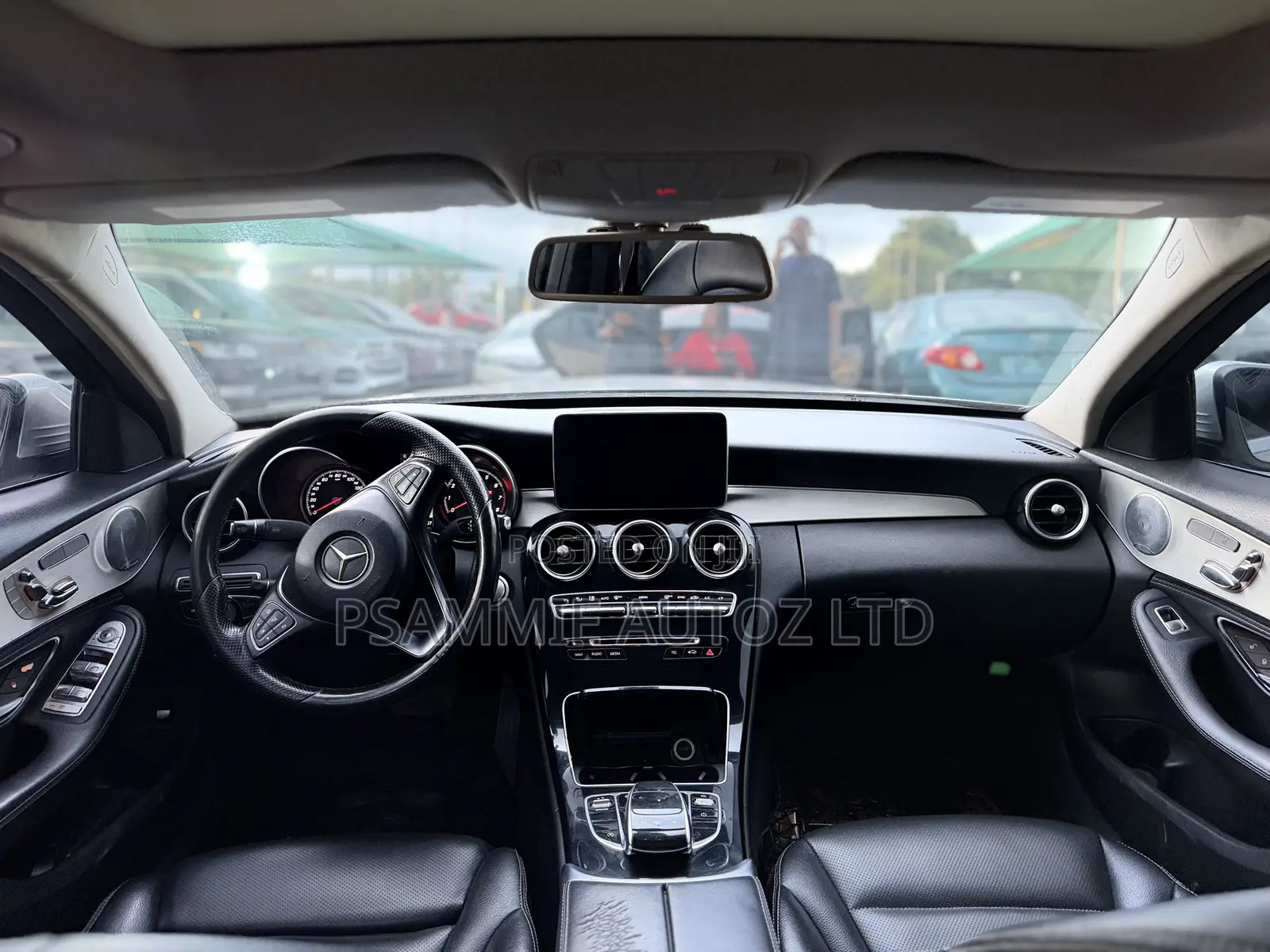Mercedes-Benz C300 2016 Silver
