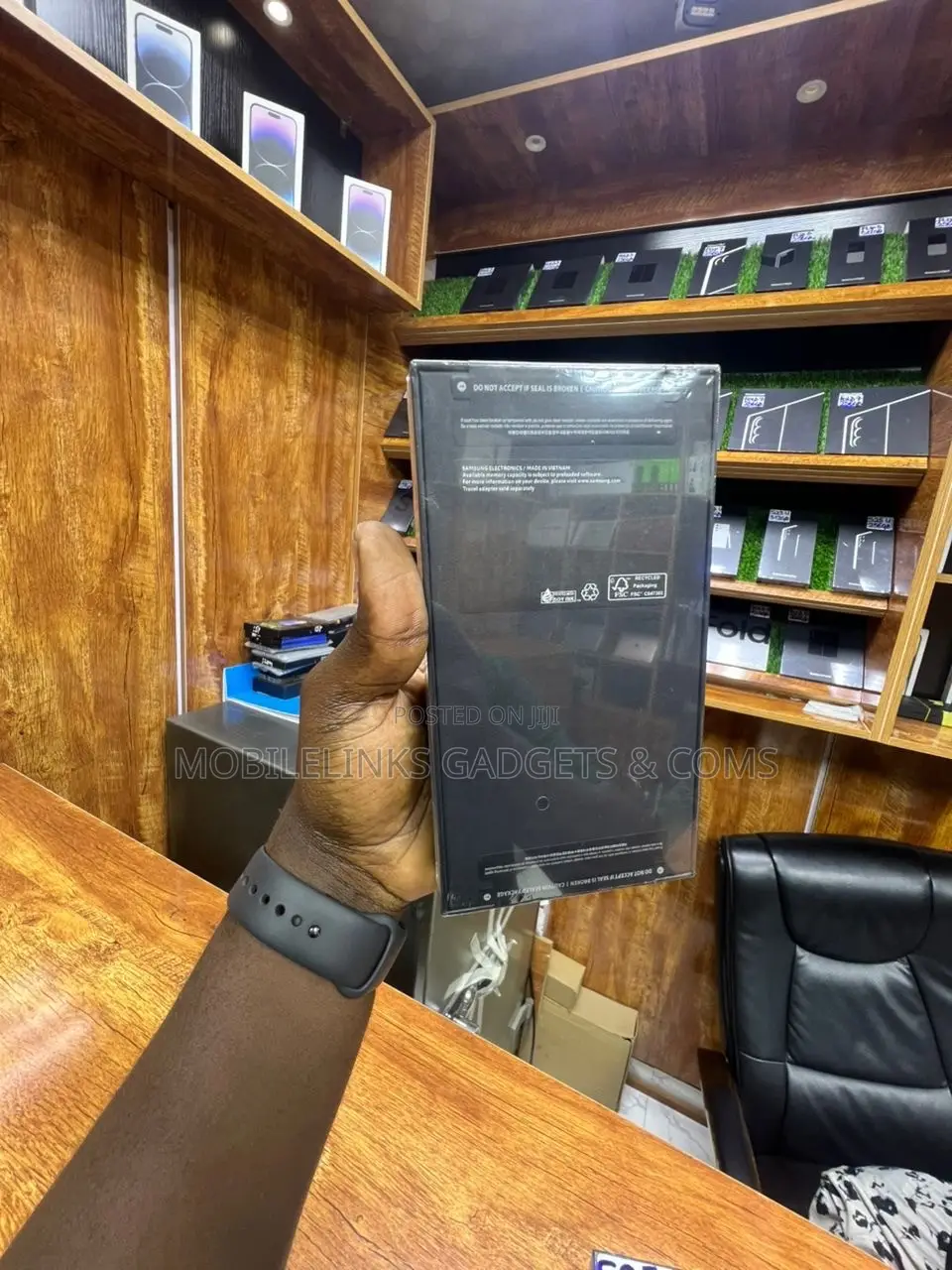 New Samsung Galaxy Z Flip5 256 GB Green