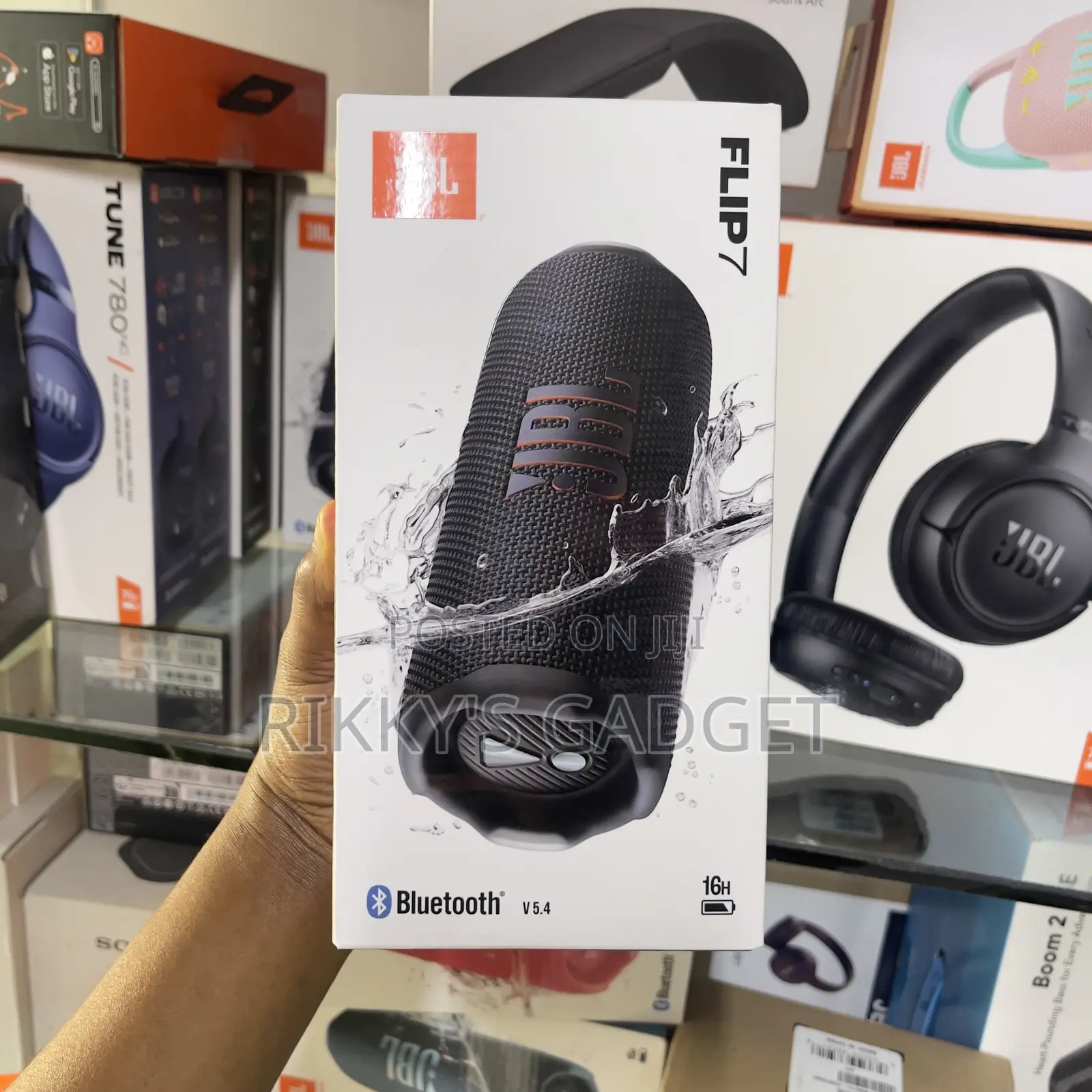 JBL Flip 7 Bluetooth Speaker
