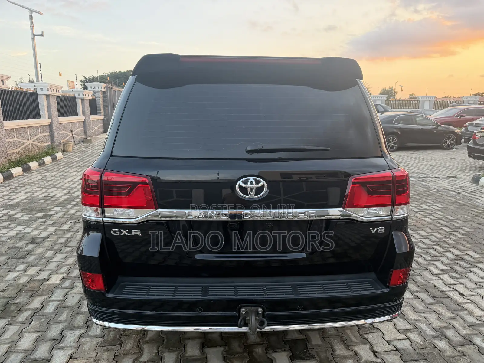 Toyota Land Cruiser 5.7 V8 VXR 2020 Black
