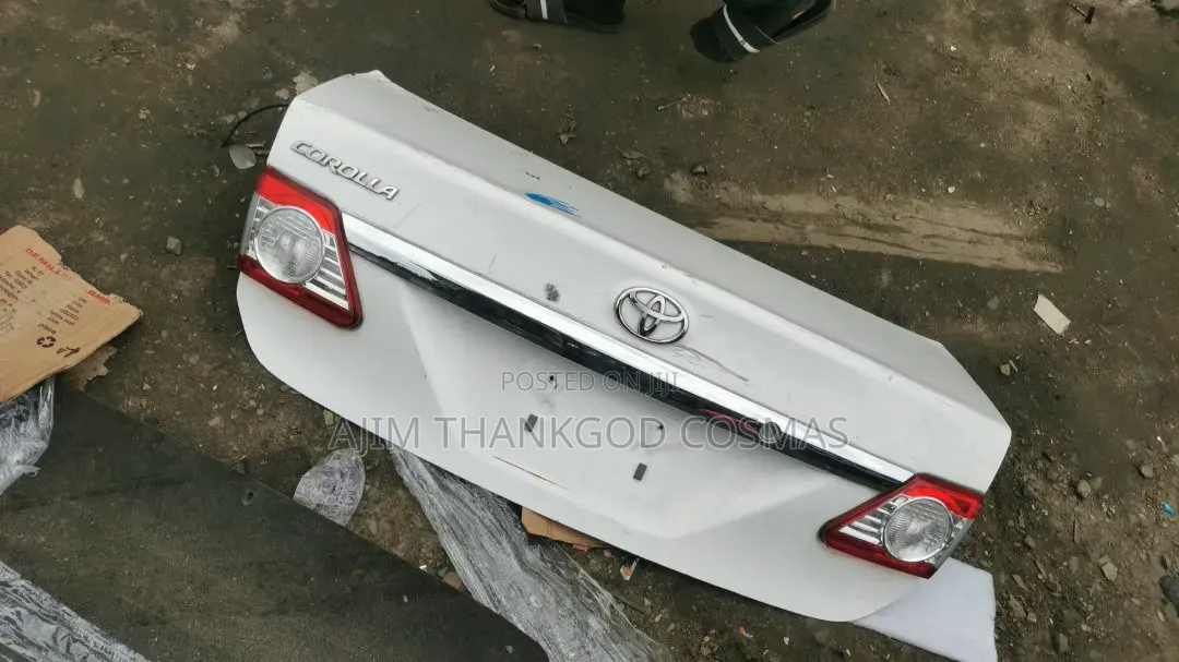 Boot Toyota Corolla 2012-2013 Model