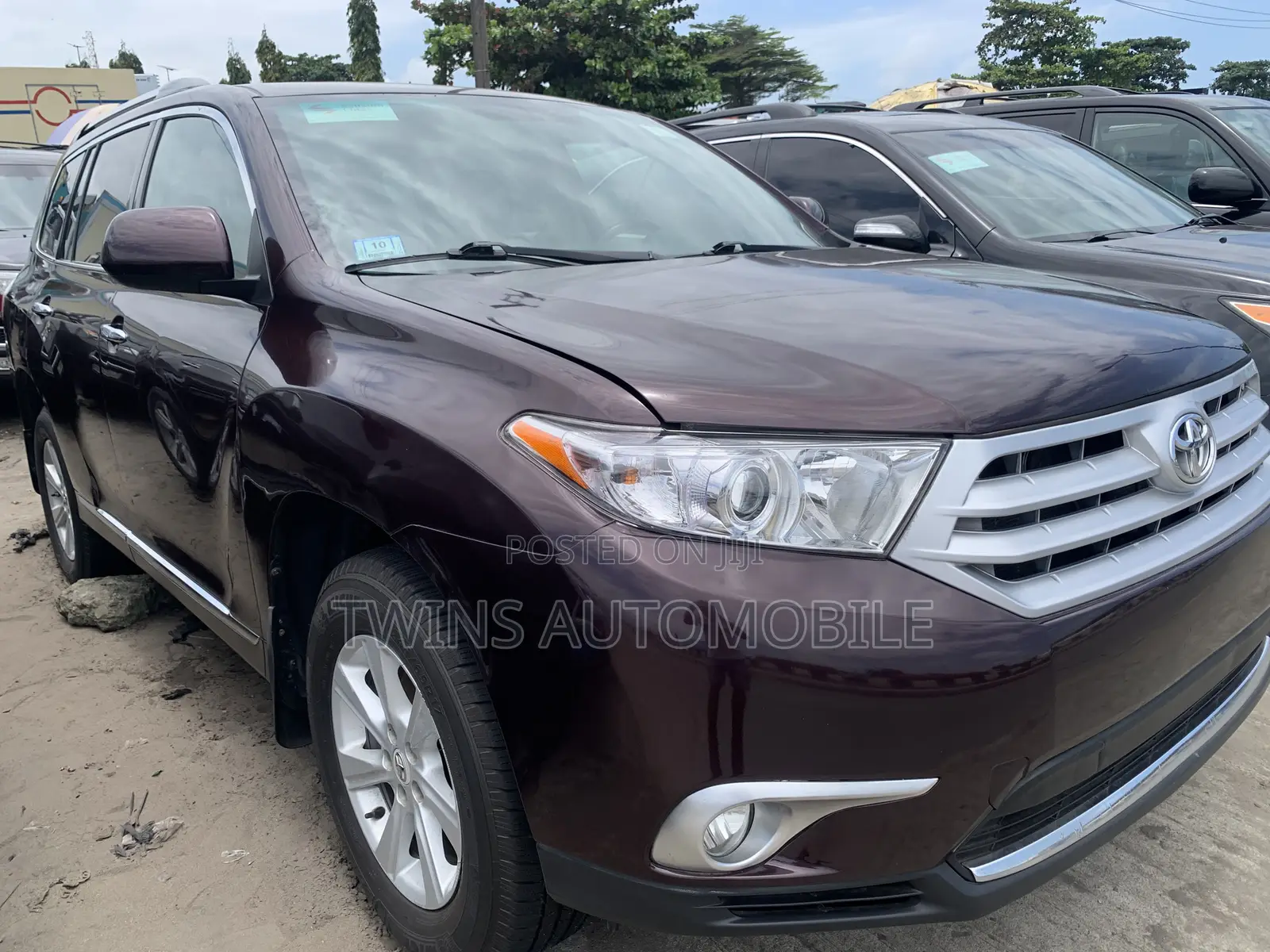 Toyota Highlander SE 2012 Red