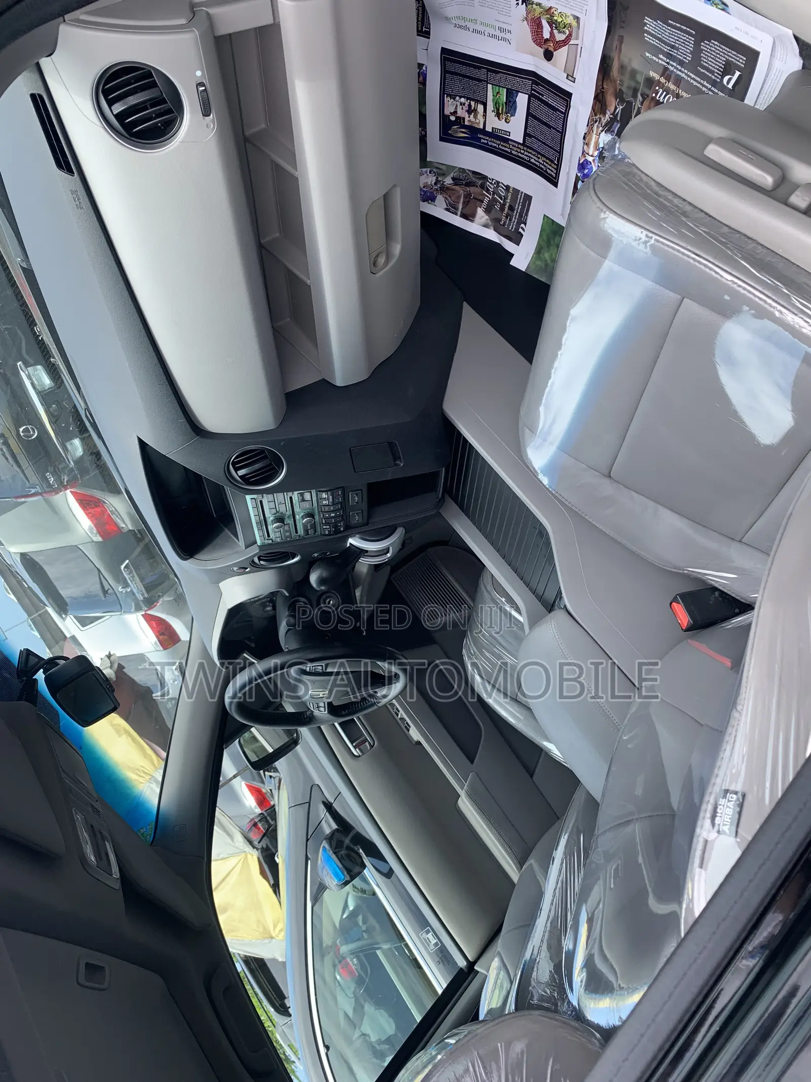 Honda Pilot Touring w/RES/Navi 4WD (3.5L 6cyl 5A) 2011 Black