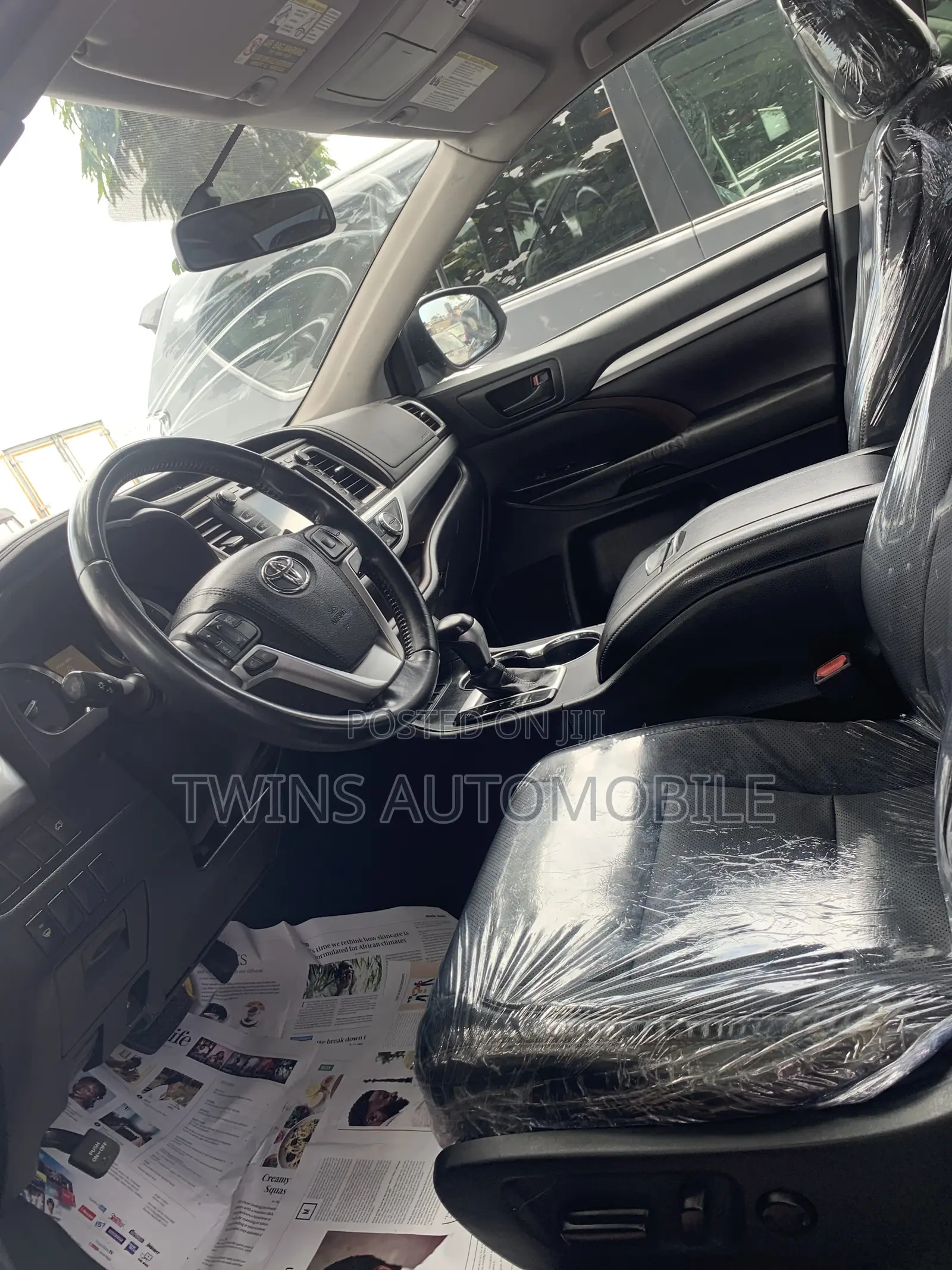 Toyota Highlander XLE 4dr SUV AWD (3.5L 6cyl 6A) 2015 Gray