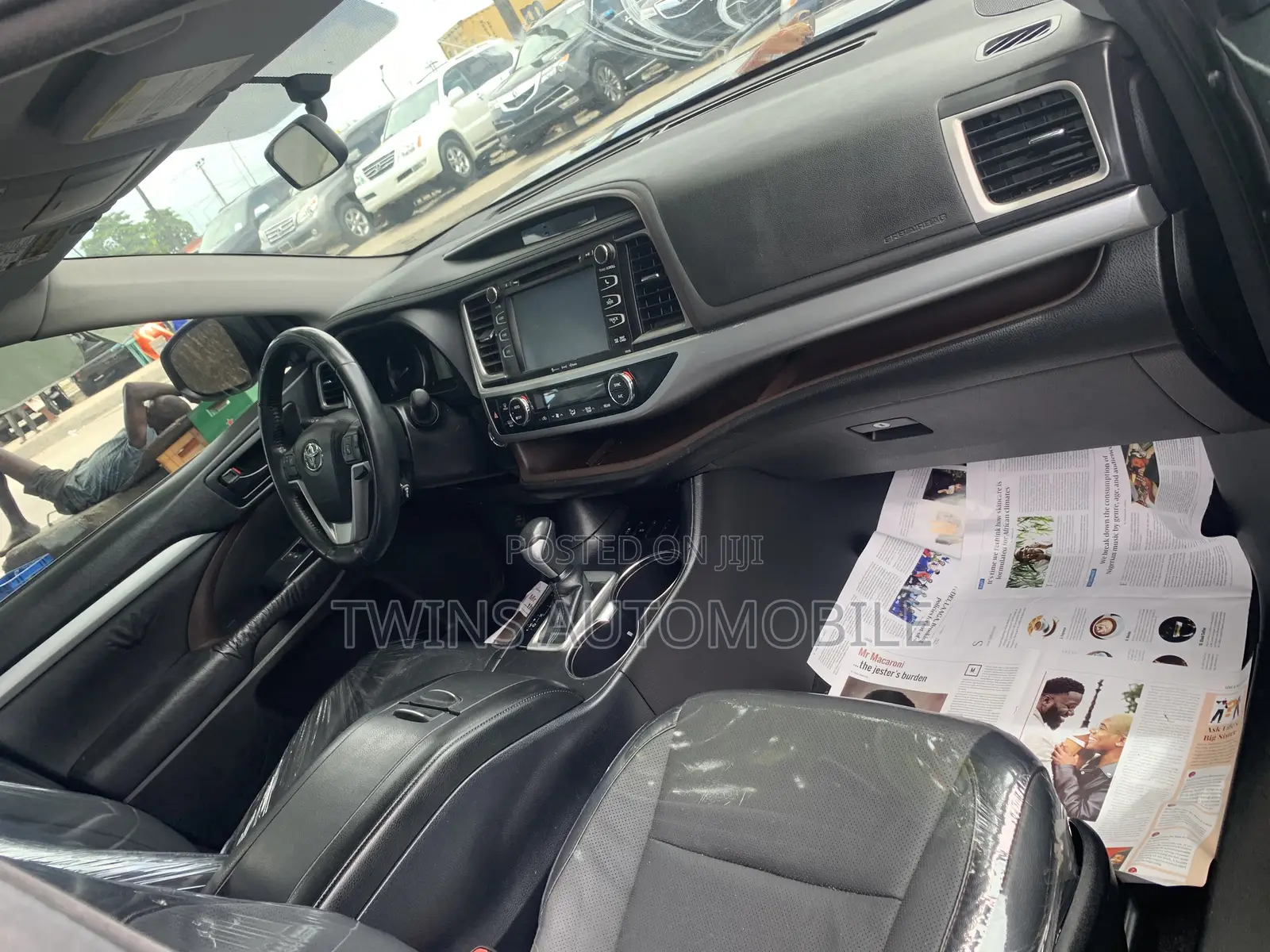 Toyota Highlander XLE 4dr SUV AWD (3.5L 6cyl 6A) 2015 Gray