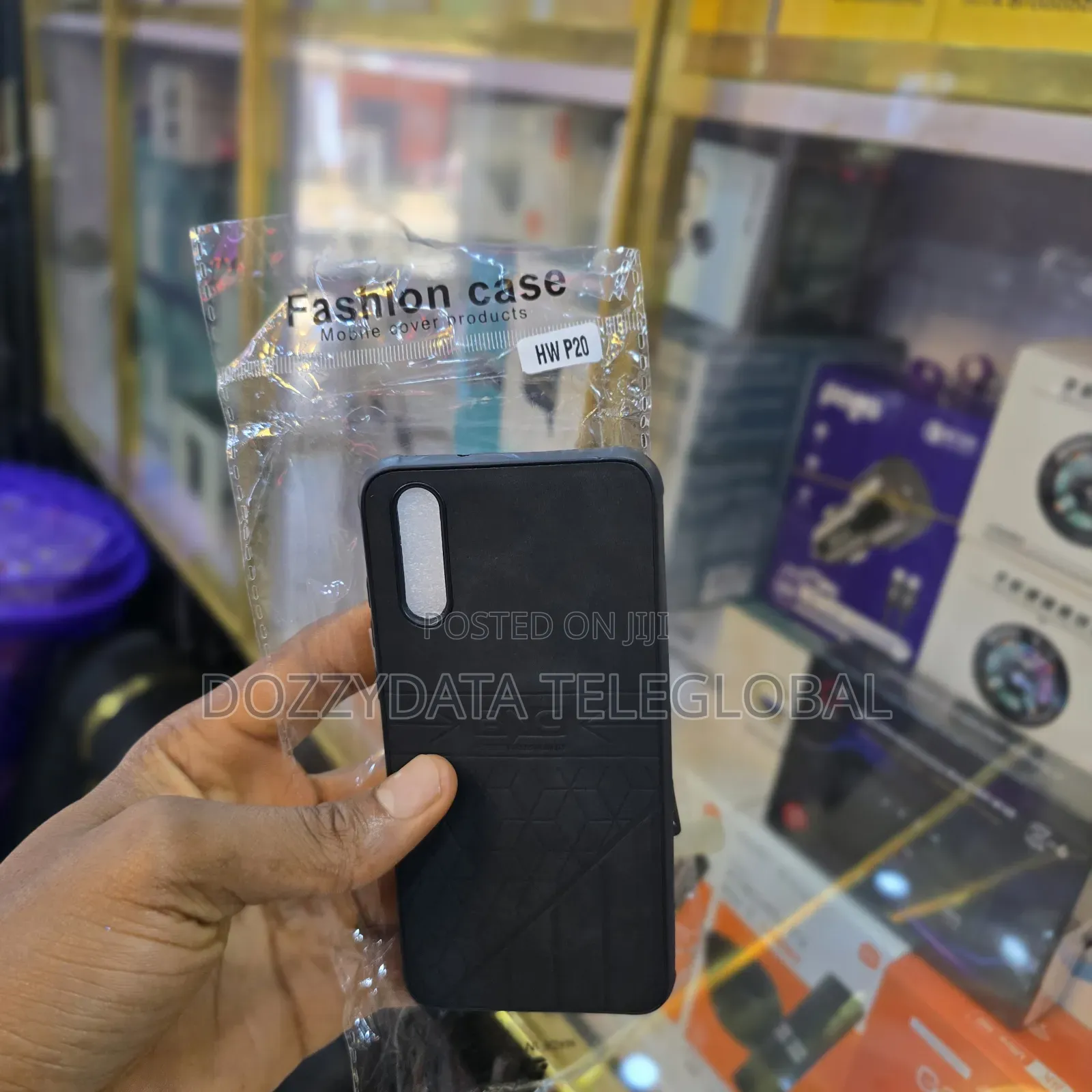 Huawei P20 Black Textured Silicone Protective Phone Case