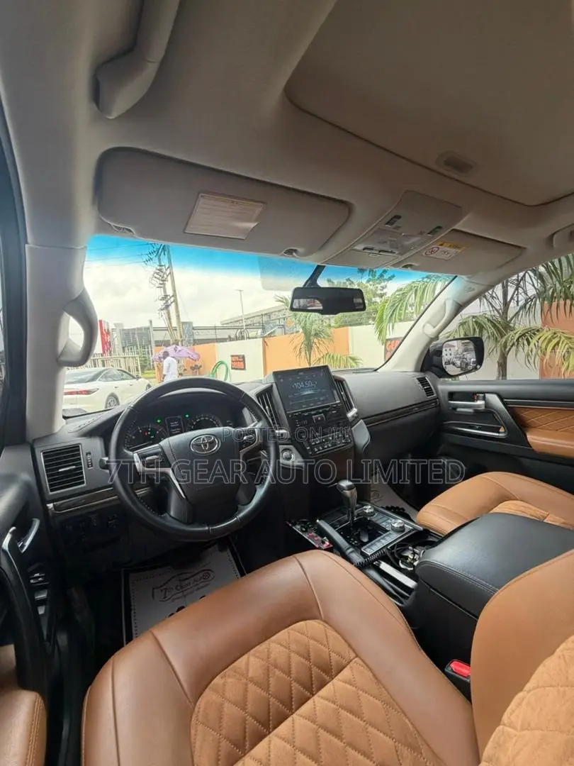 Toyota Land Cruiser 4.5 V8 VXR 2021 Black