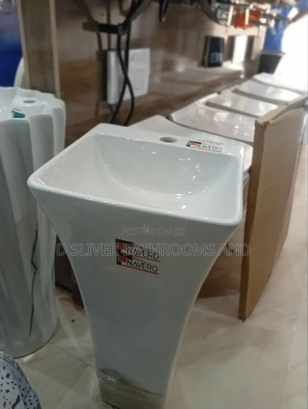 Free-Standing Ceramic Wash Basin Basins, Pedestal