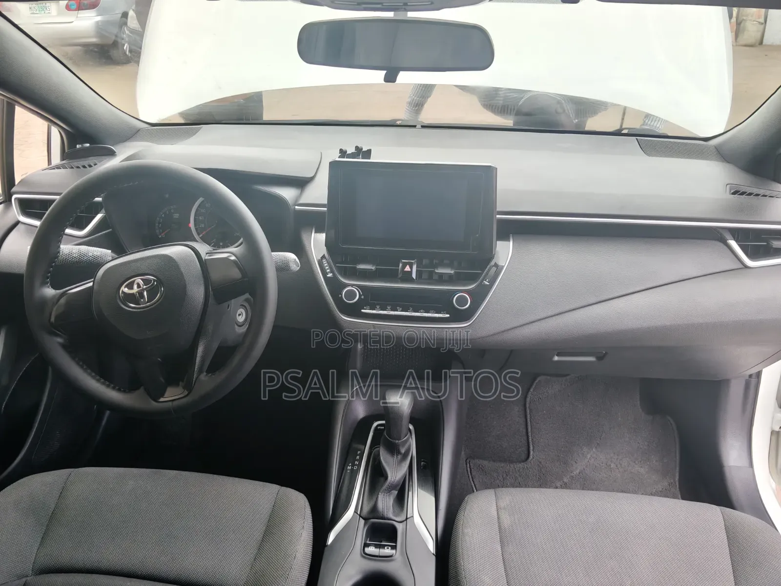 Toyota Corolla 2018 White