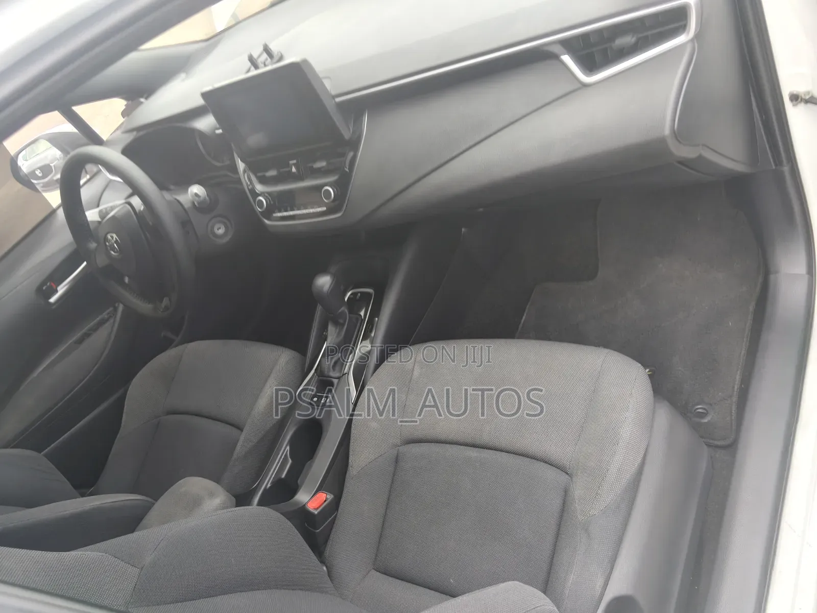 Toyota Corolla 2018 White