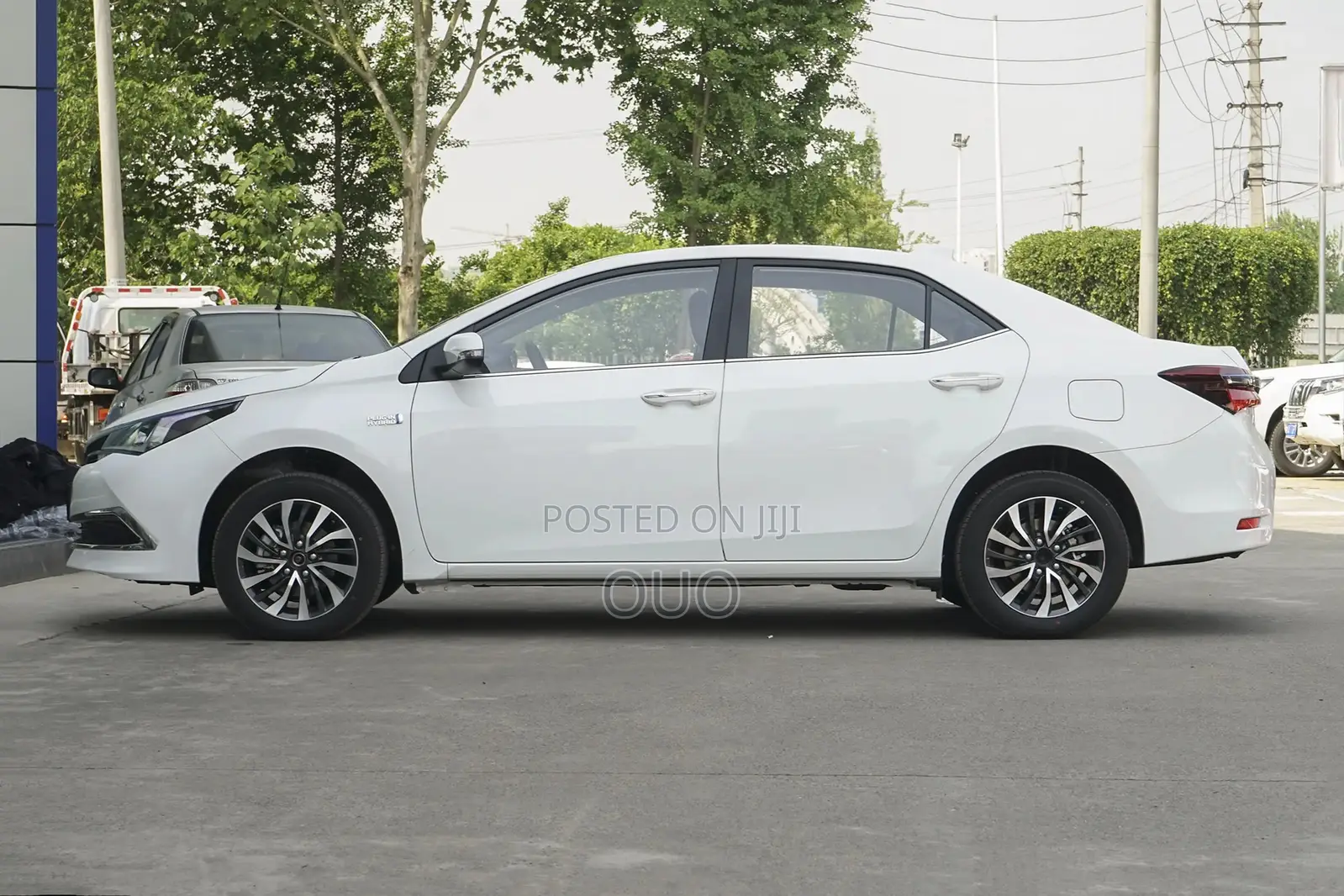 Toyota Corolla Hybrid 2023 White