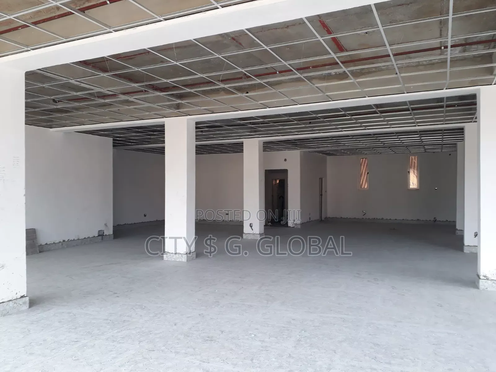Showroom/ Carstand/ Workshop