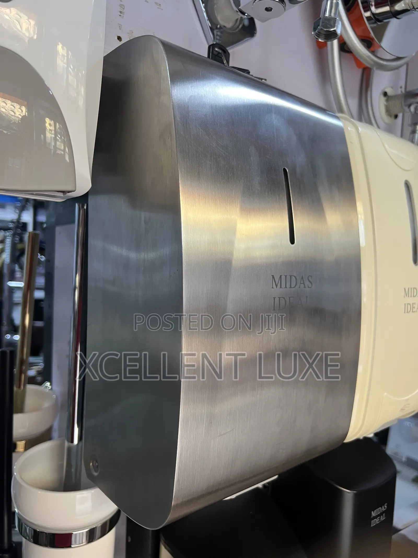 Automatic Liquid Soap Dispenser Made With Stainless Steel. 1liter