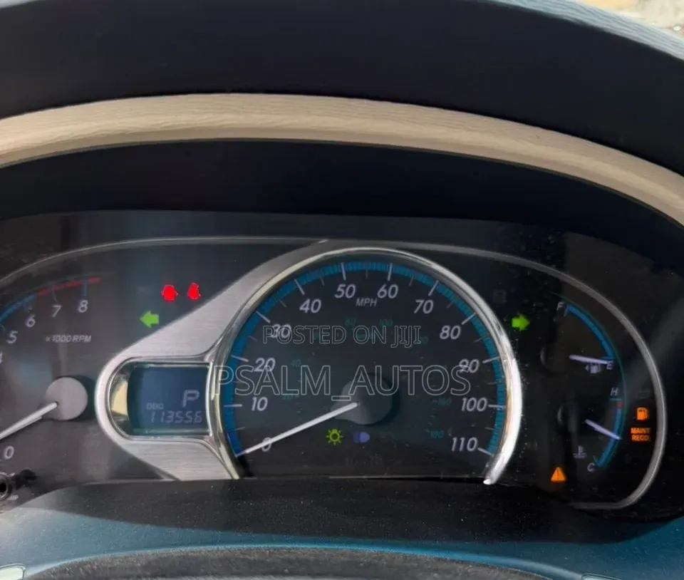 Toyota Sienna XLE 7 Passenger 2012 Gold