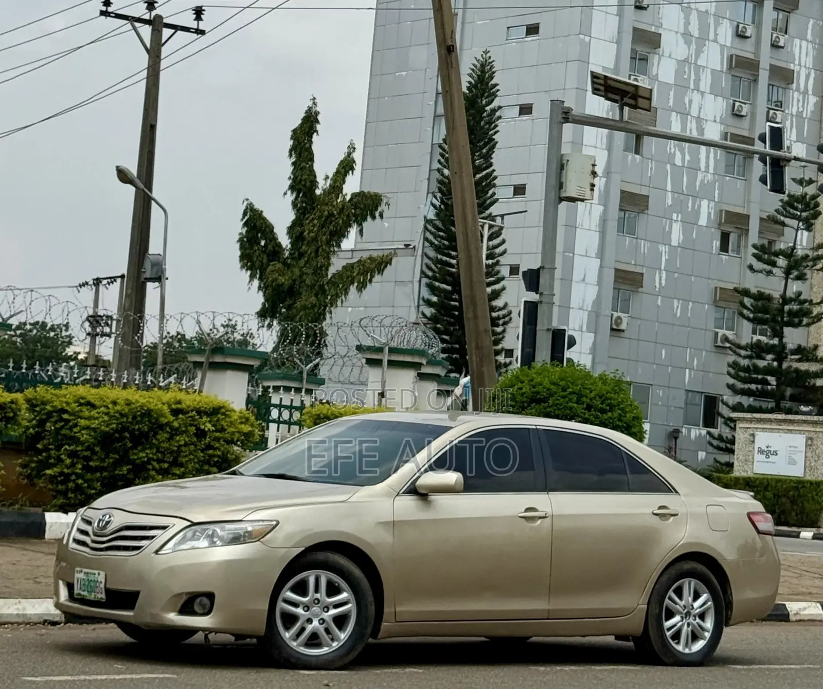 Toyota Camry 2009 Gold