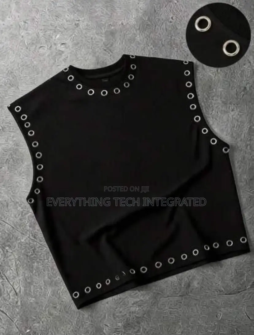 Stone-Wash Sleeveless Crop Top Detailed With Rows of Metallic