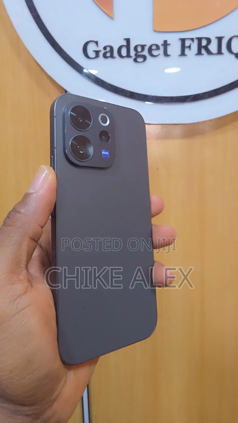 Vivo V70 256 GB Graphite