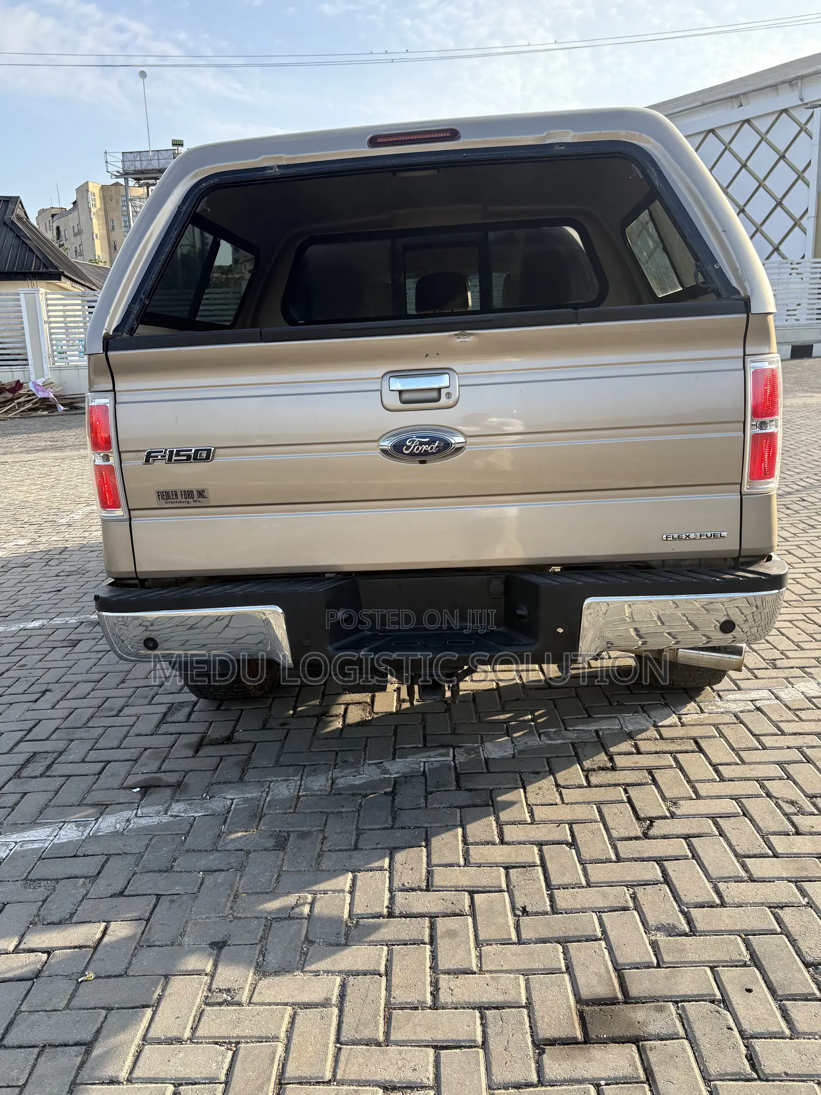 Ford F-150 Lariat 2010 Gold
