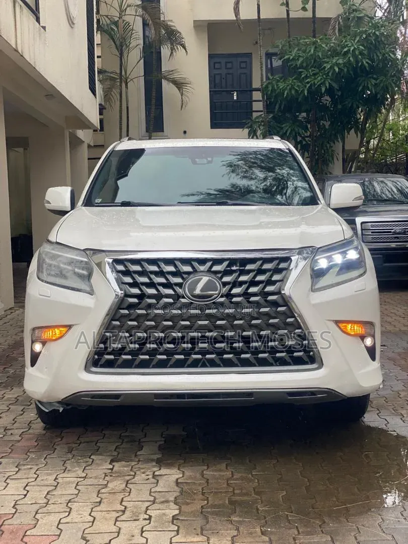 Lexus GX 460 2021 White