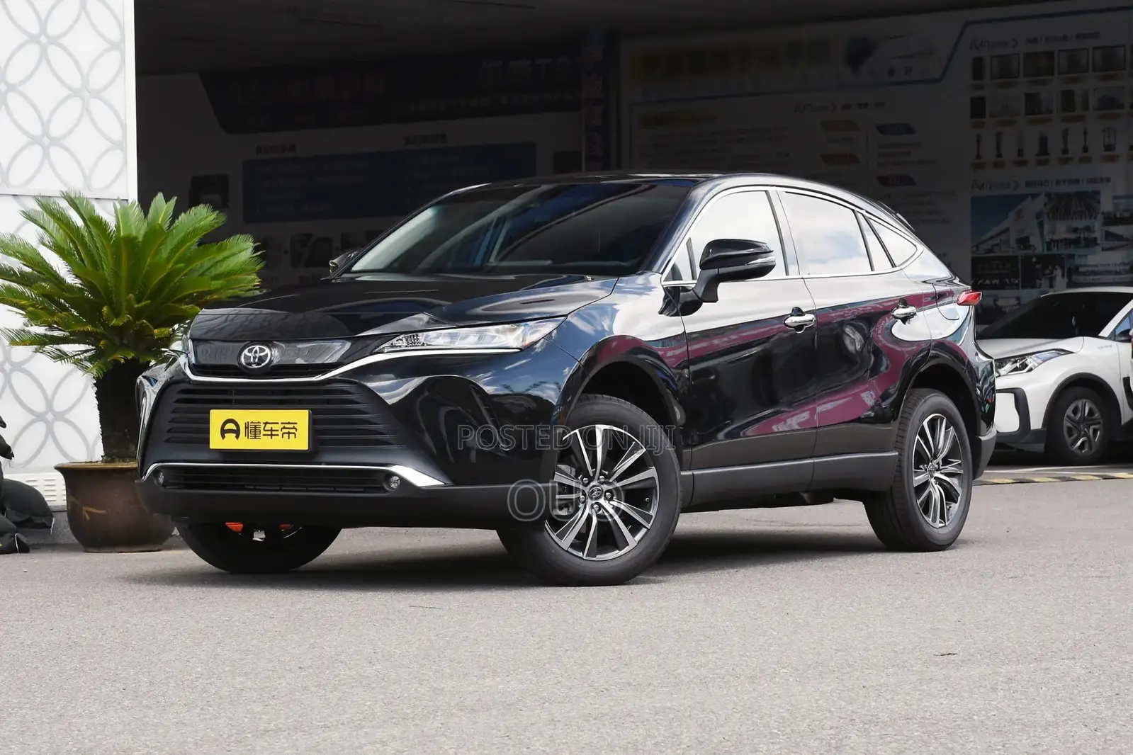 Toyota Harrier 2024 Black