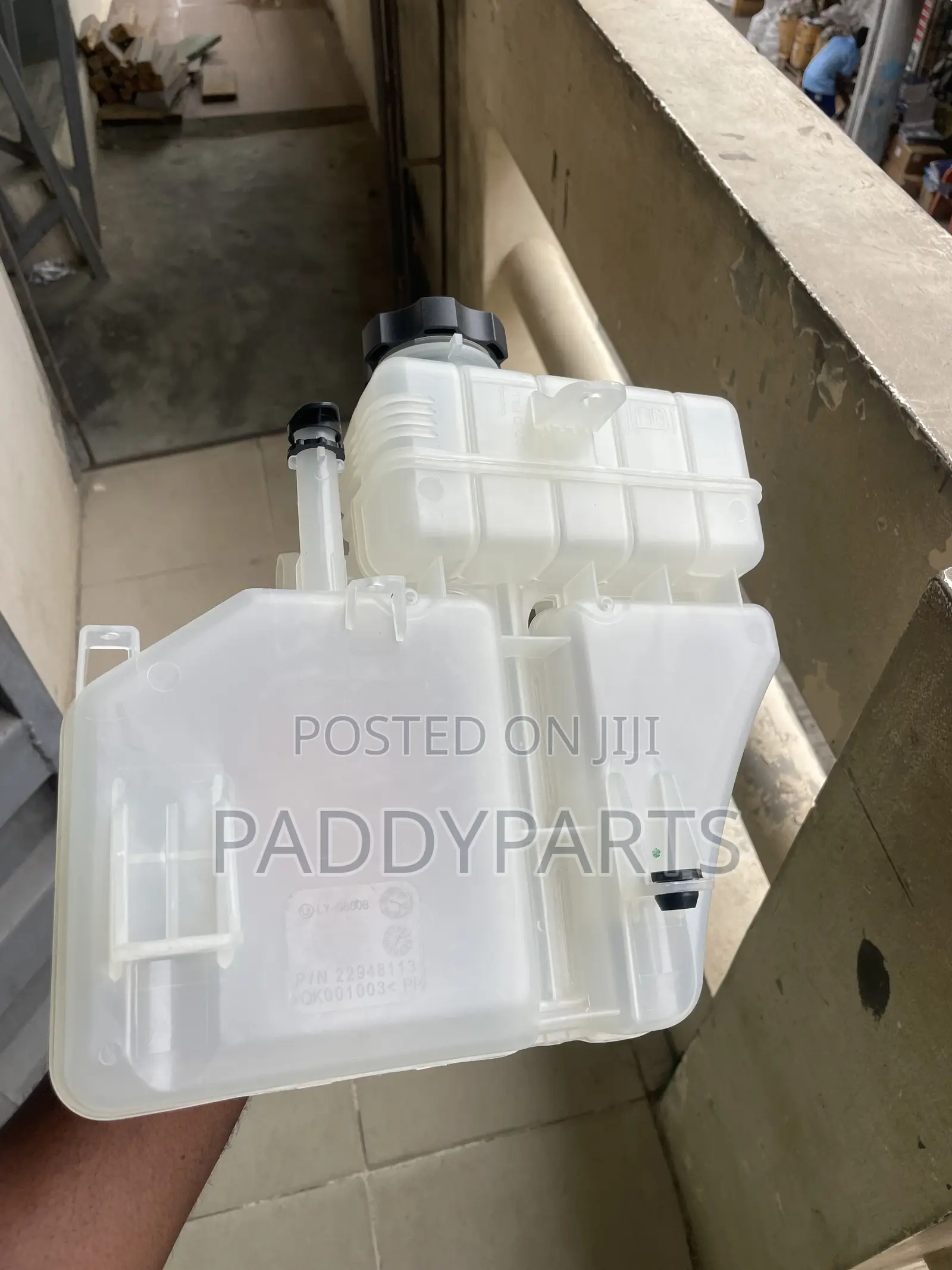 Chevrolet Camaro Engine Coolant Reservoir Tank 2016-2024 (22948113)