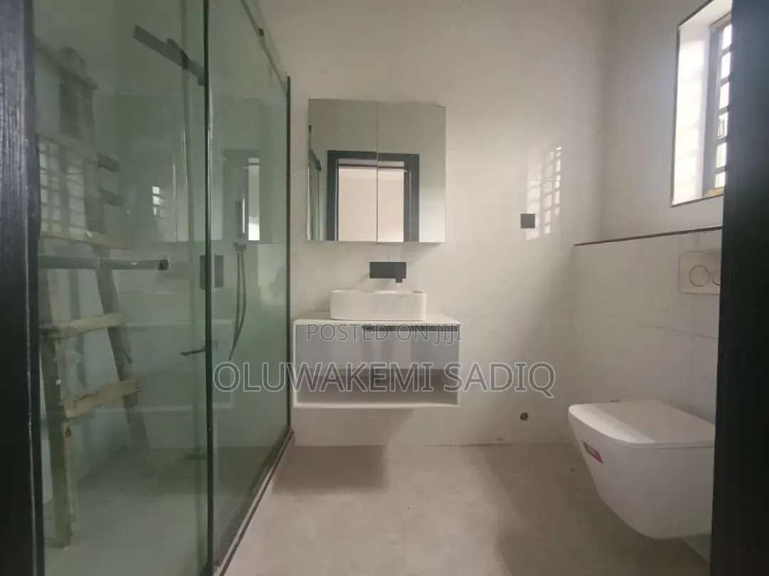 4bdrm Duplex in Ikeja Gra for rent