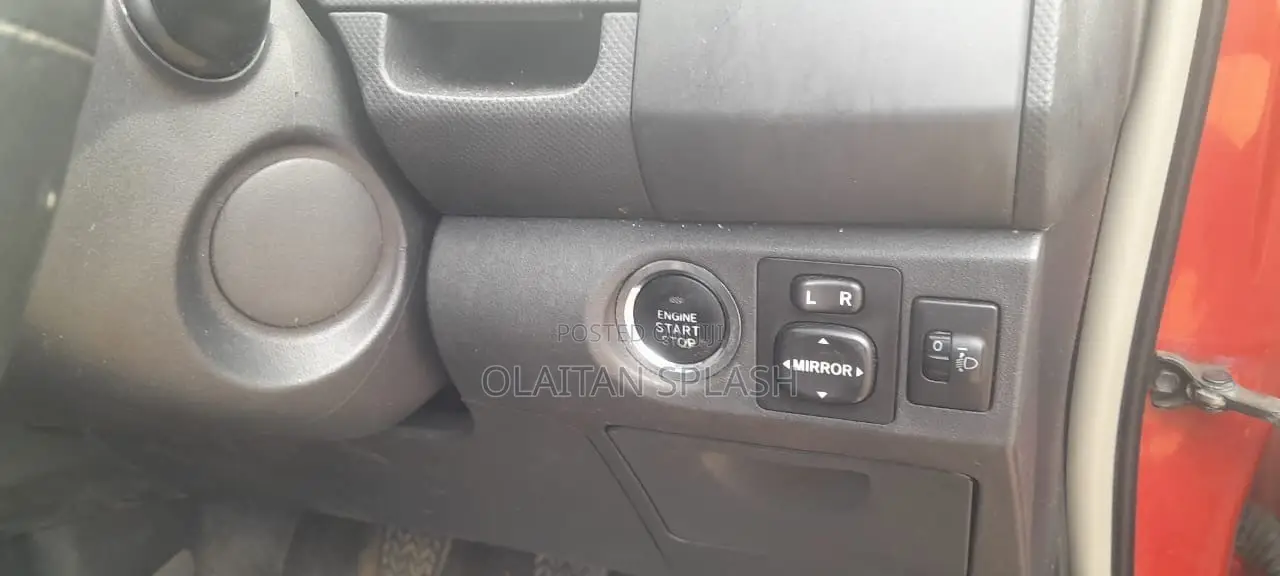 Toyota Yaris 2008 Red